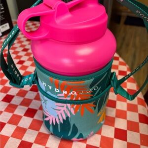 HydroJug Vibrant Pink with Leafy Sleeve NWOT